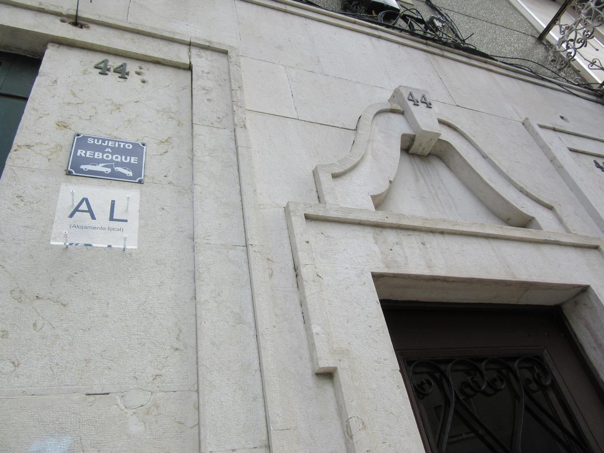 Family Macedo Bed & Breakfast Lisbon Exterior photo